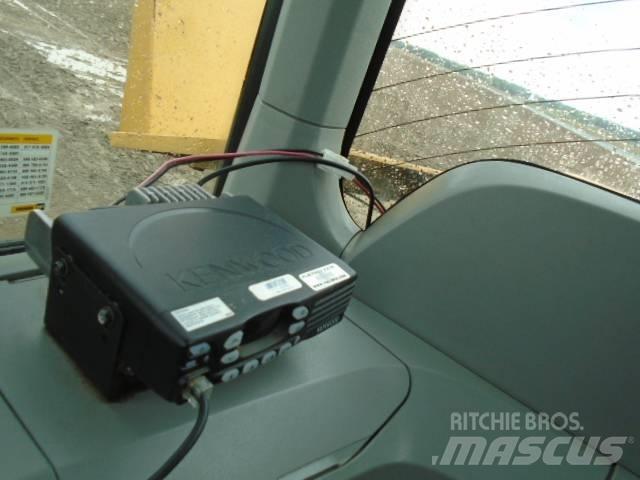CAT 938M Utovarivači na točkove