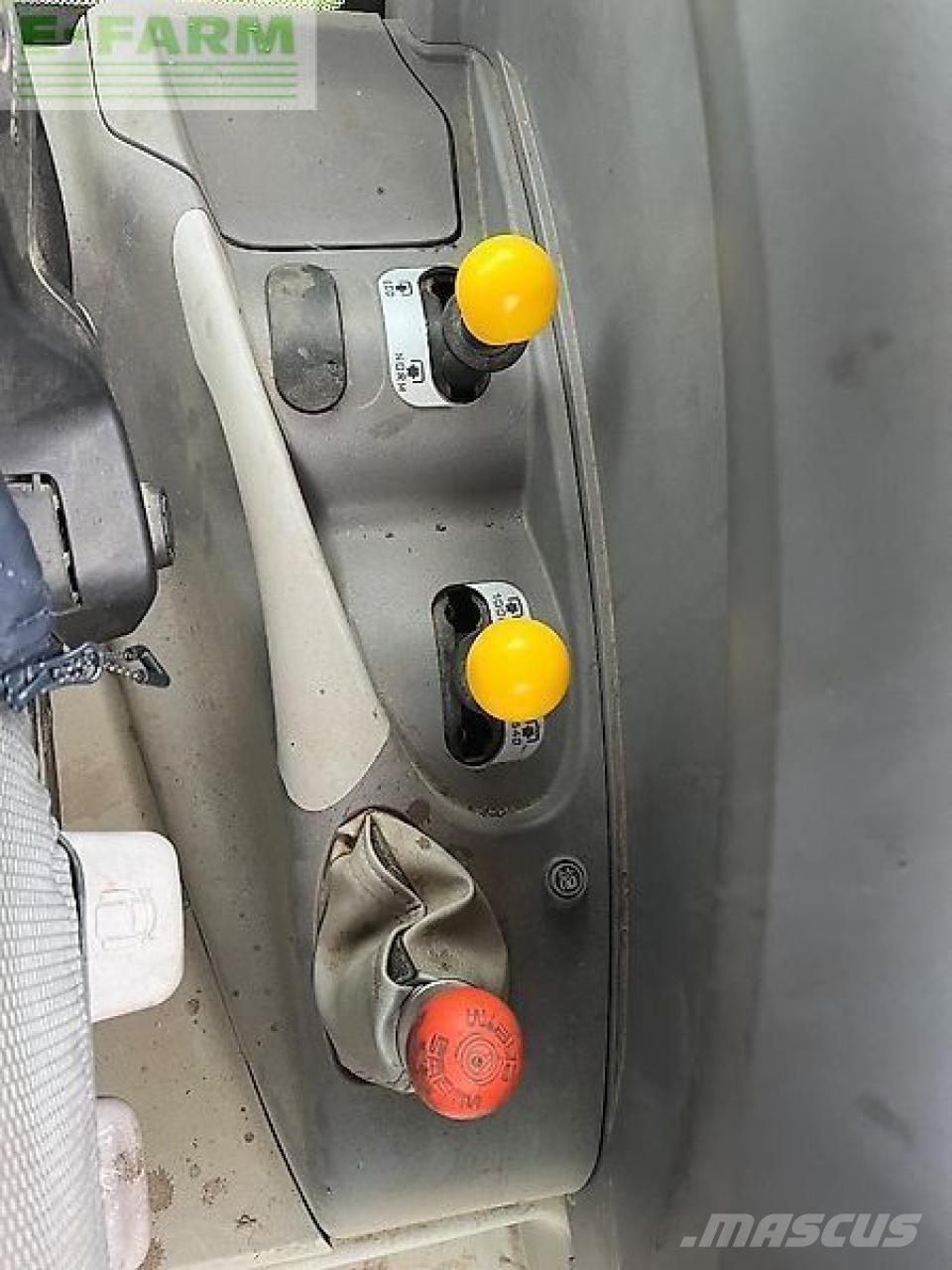 Deutz-Fahr 6120 Traktori