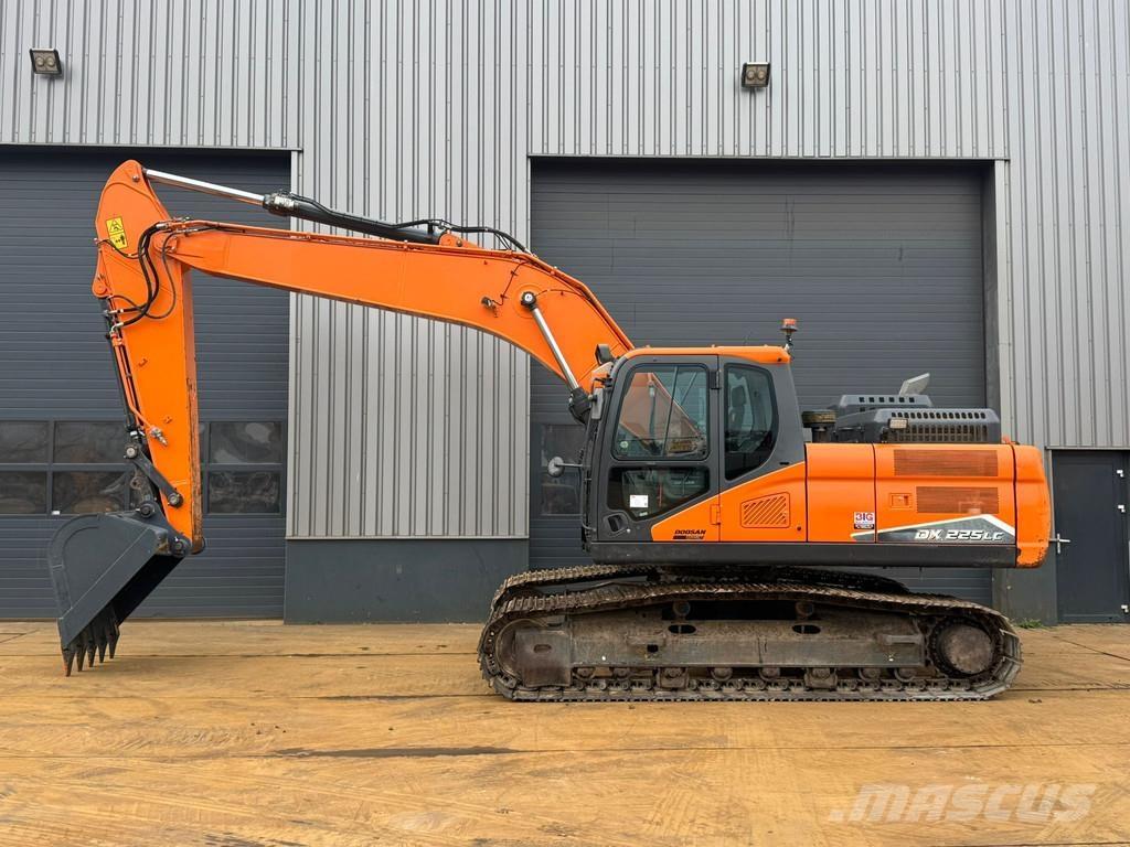 Doosan DX225LC-7 Polovni specijalni bageri