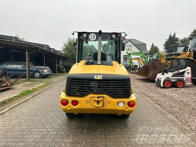CAT  906M Utovarivači na točkove