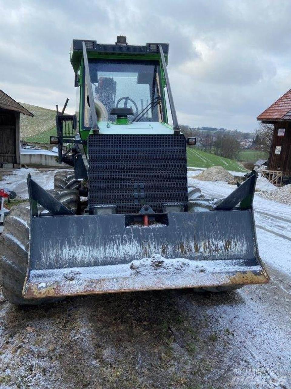 Noe NF 210-8 R Forvarderi