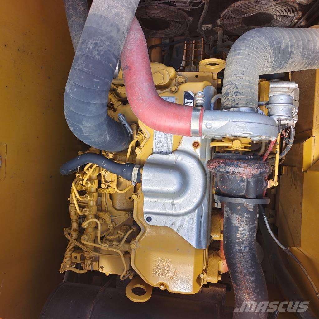 CAT 320 GC Bageri guseničari