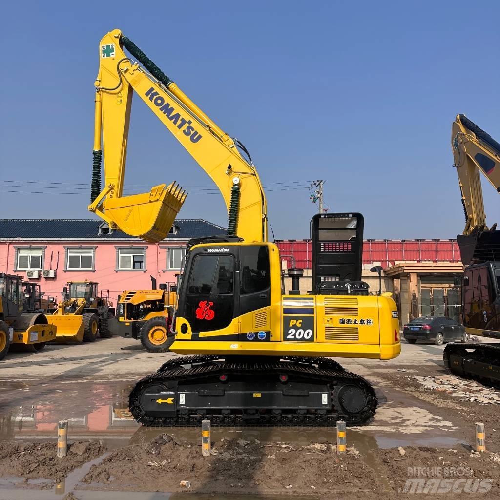 Komatsu PC 200-8 Bageri guseničari