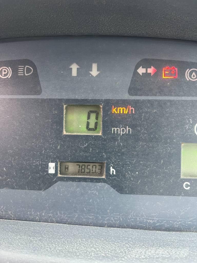 Komatsu WA 80-5 Utovarivači na točkove