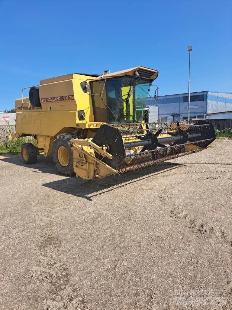 New Holland TX32 Kombajni