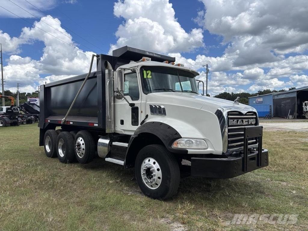 Mack GRANITE GU813 Kiperi kamioni