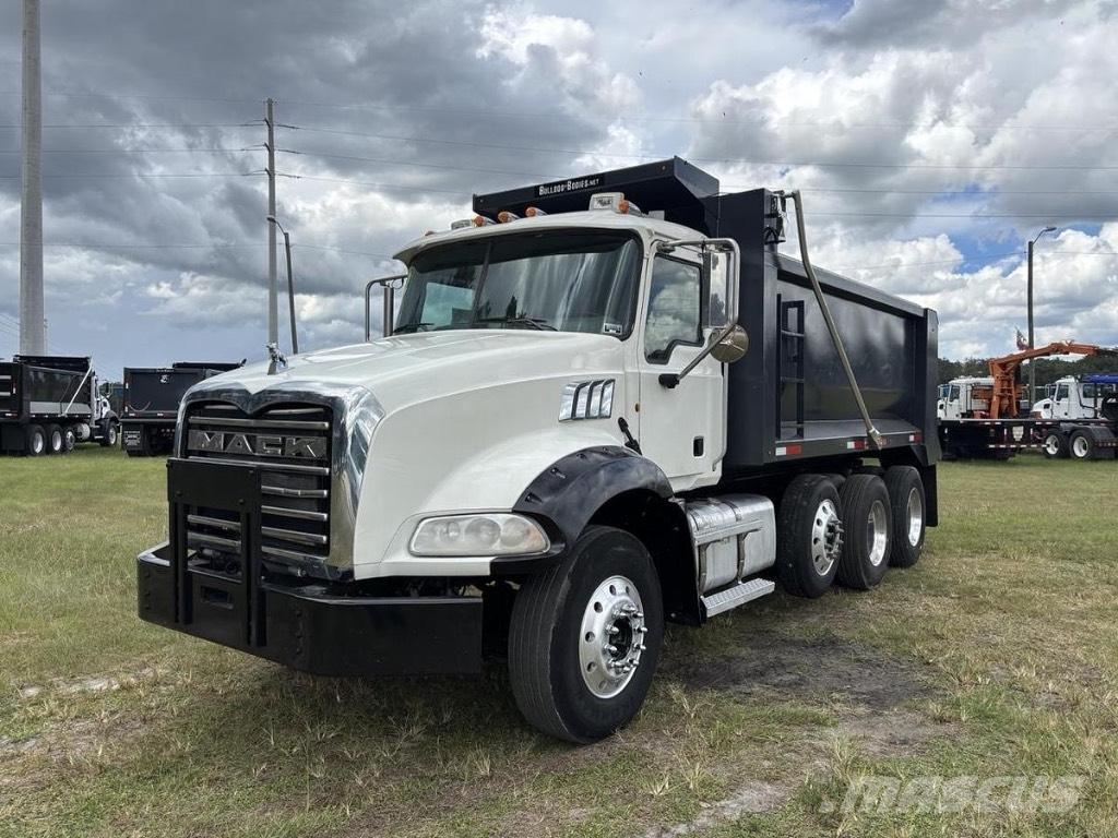 Mack GRANITE GU813 Kiperi kamioni