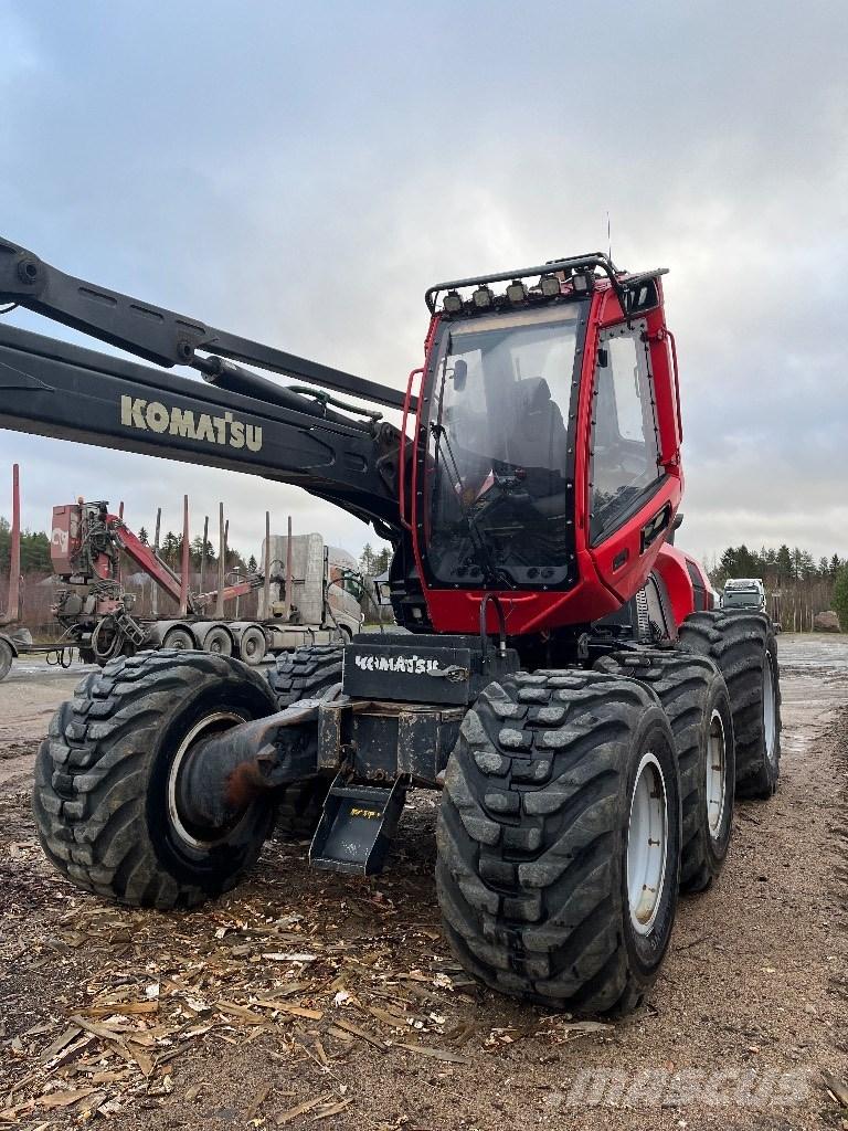 Komatsu 911 Harversteri