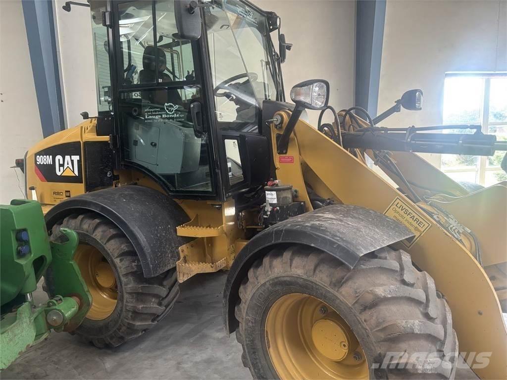 CAT 908M Višenamenski utovarivači