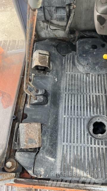 Hitachi EX 30 Mini bageri < 7t