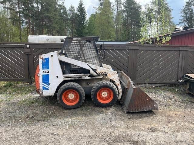 Bobcat 743 Skid steer mini utovarivači