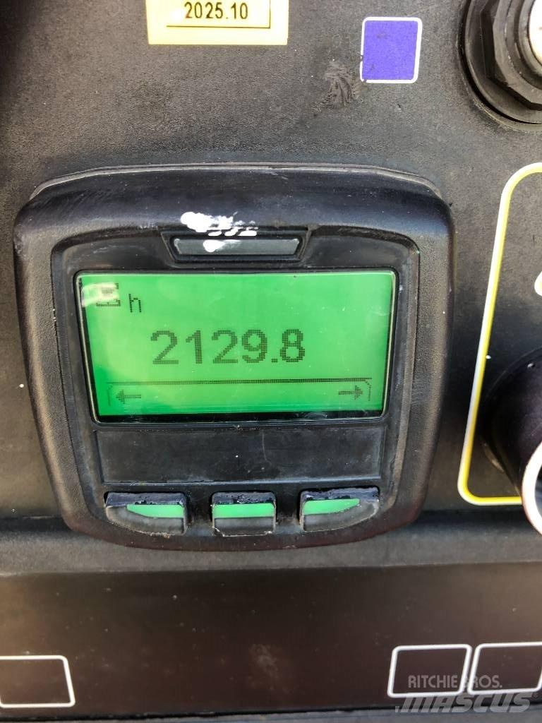 JLG 450 AJ Zglobne podizne platforme