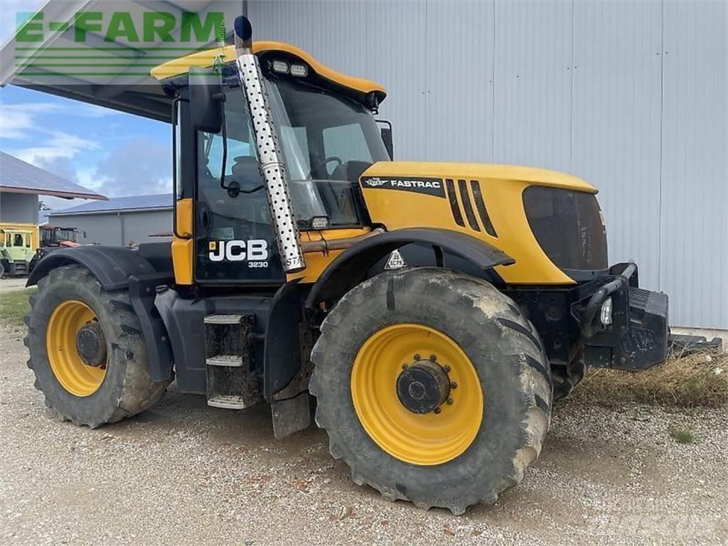 JCB fastrac 3230 Traktori