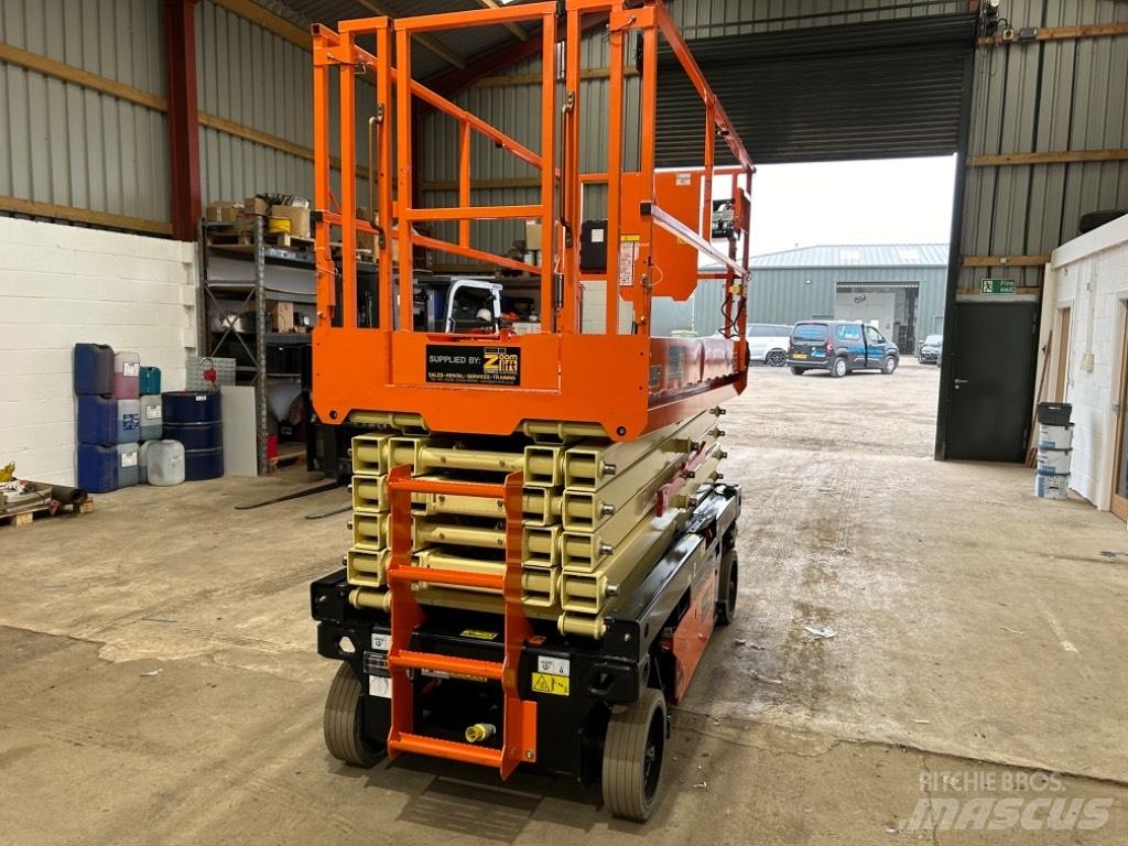JLG 4045R Makazaste platforme