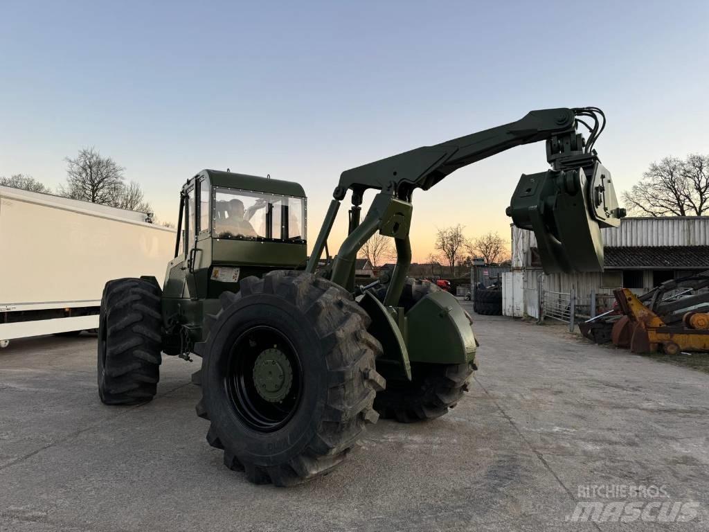 Clark Ranger 667C Skideri