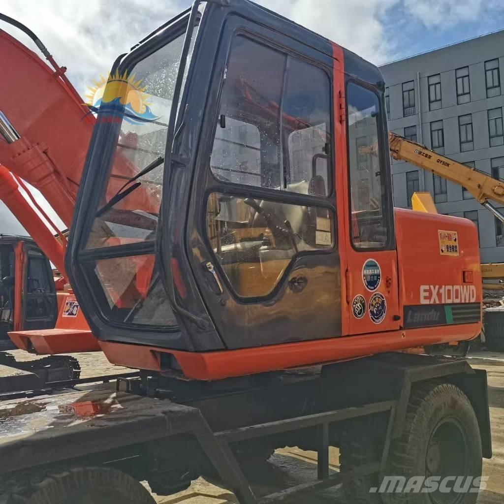Hitachi EX 100 W D Bageri točkaši