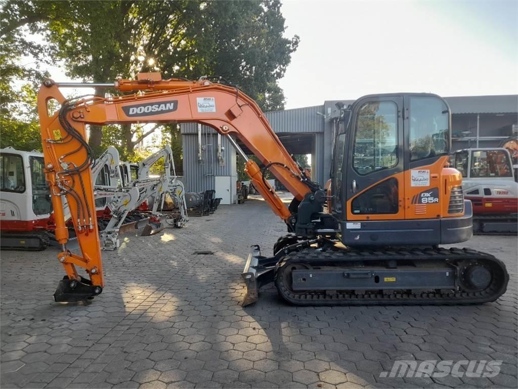 Doosan DX85R-3 Midi bageri 7t – 12t
