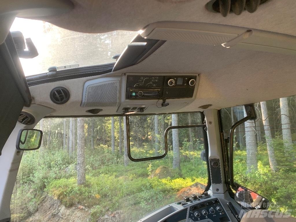 Valtra N 174 Traktori