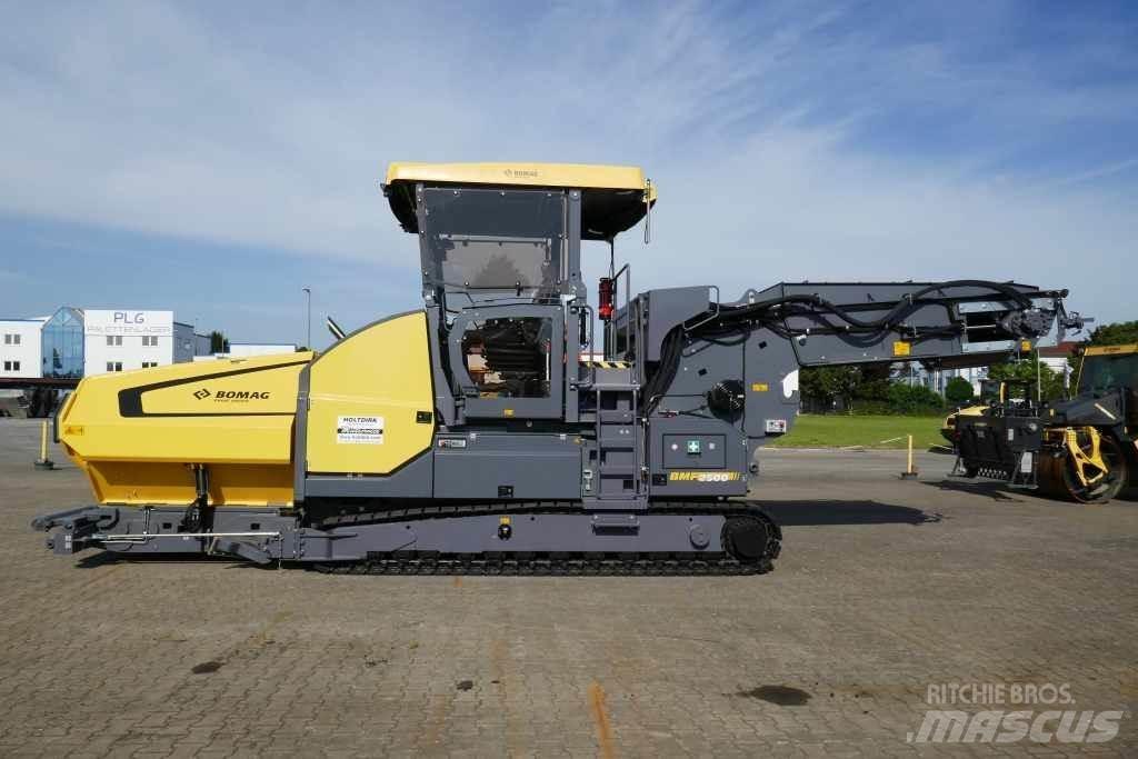 Bomag BMF 2500 M Fideri/hranilice