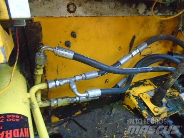 JCB 930-4 Vanterenski viljuškar