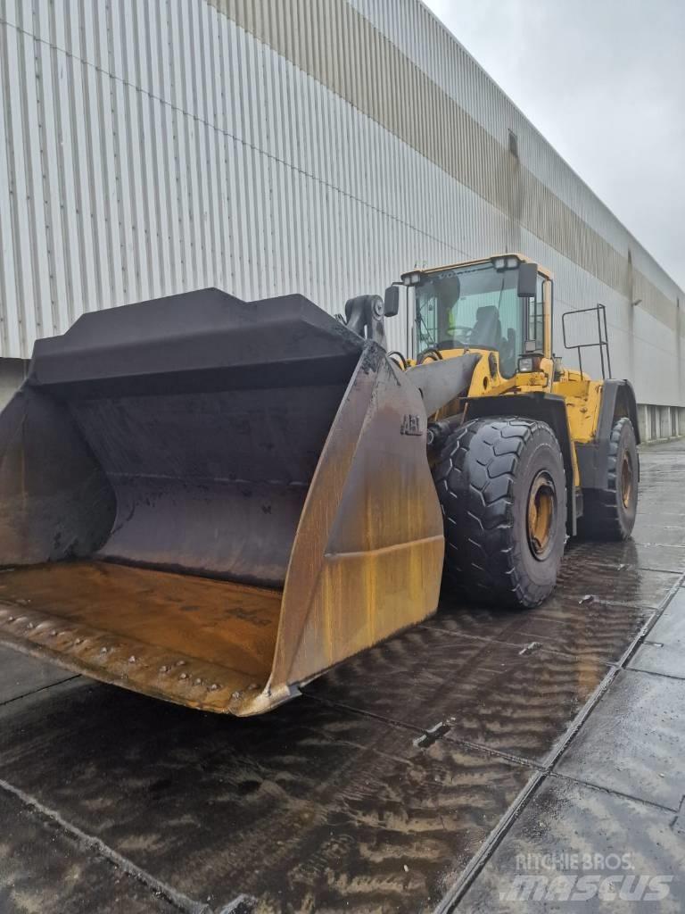Volvo L 220 F Utovarivači na točkove