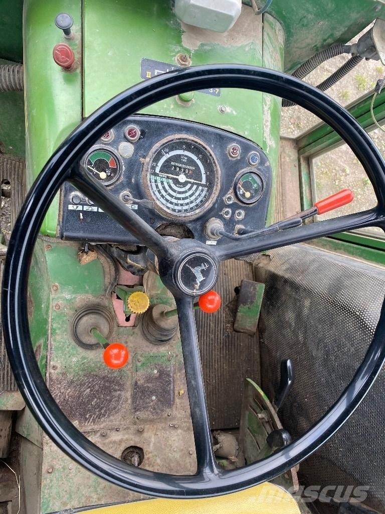 John Deere 1630 Traktori