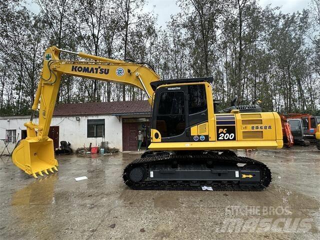 Komatsu pc200-8 Bageri guseničari