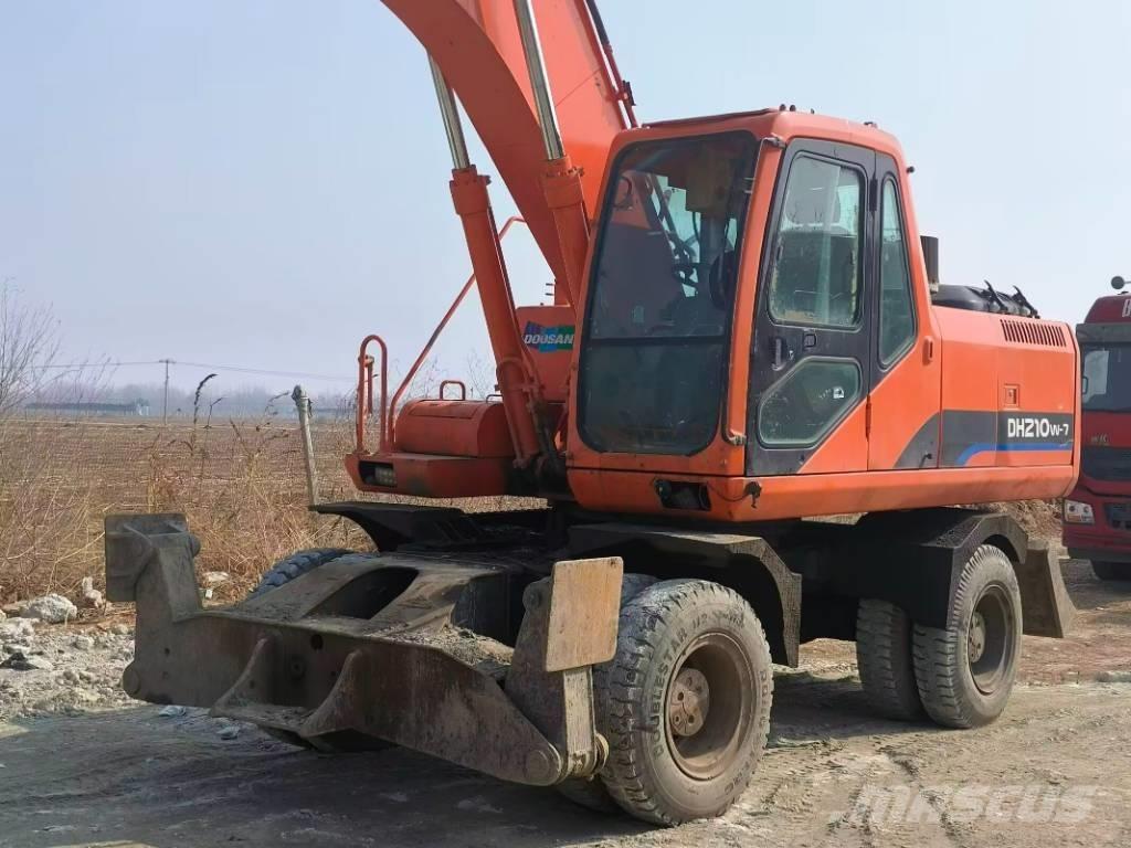 Doosan DH210W-7 Bageri točkaši