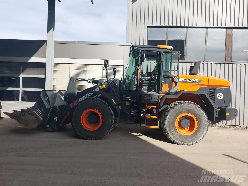 Develon DL 200-7 Utovarivači na točkove