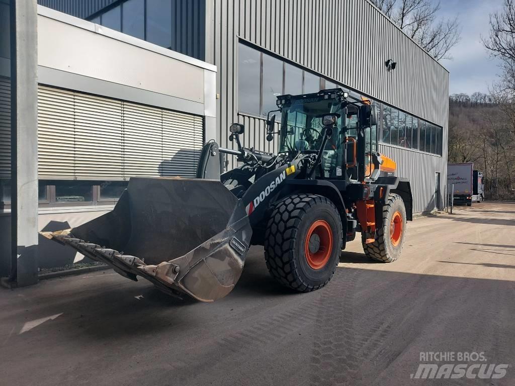 Develon DL 200-7 Utovarivači na točkove