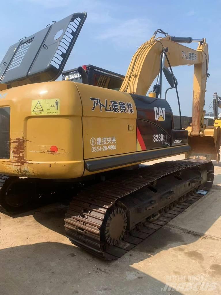 CAT 323 D L Bageri guseničari