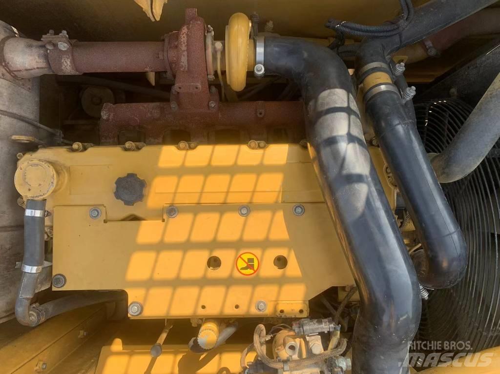 CAT 323 D L Bageri guseničari