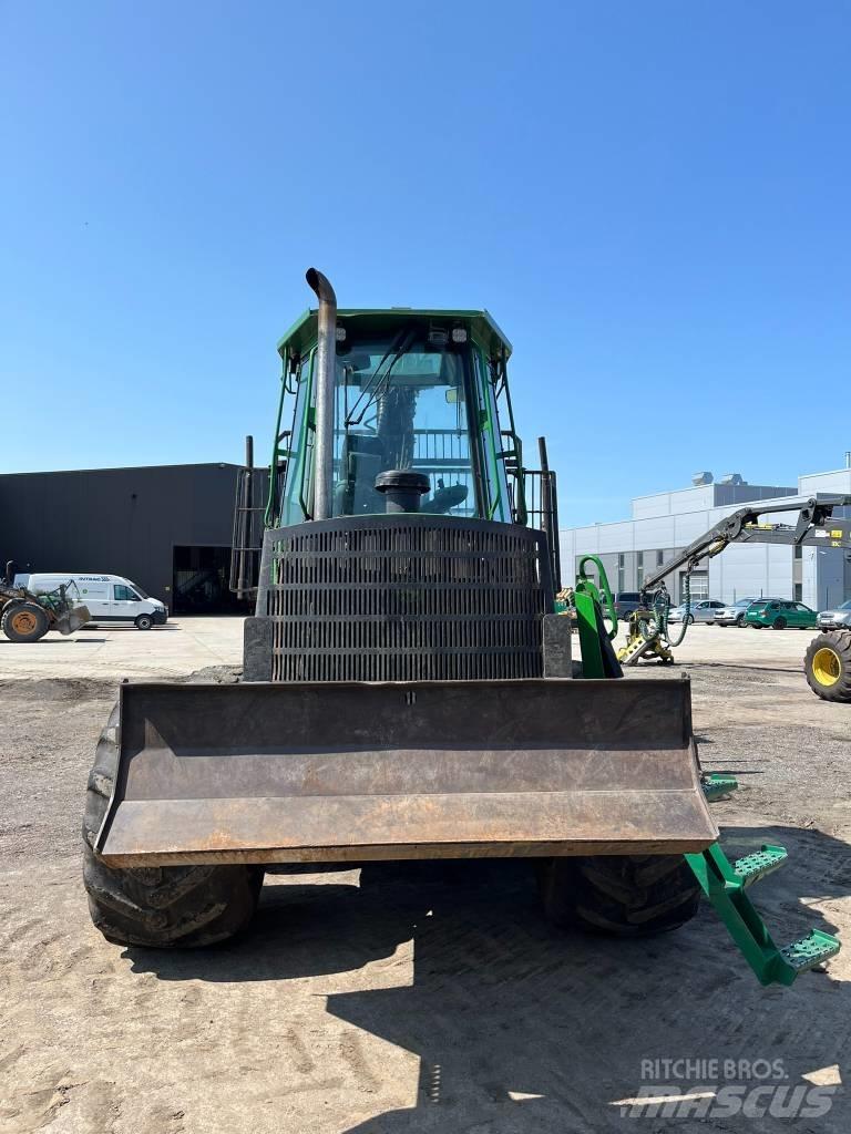John Deere 1110D Forvarderi