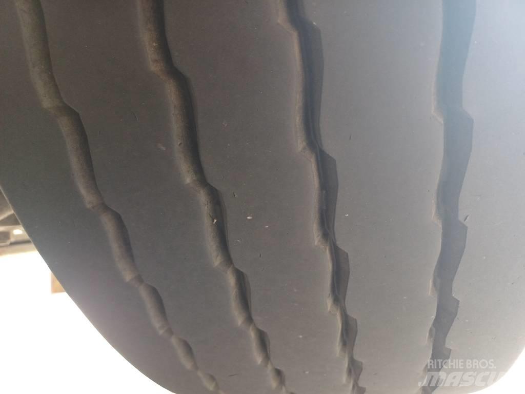 Scania P 370 Rol kiper kamioni sa kukom za podizanje tereta