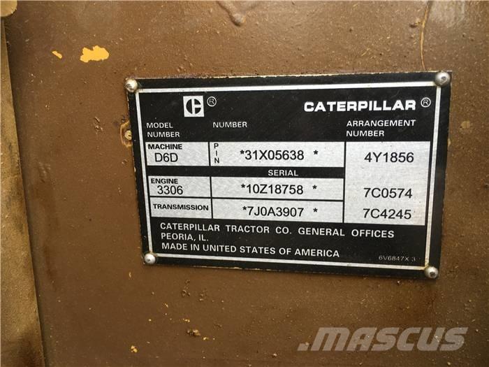 CAT D 6 D Buldožeri guseničari