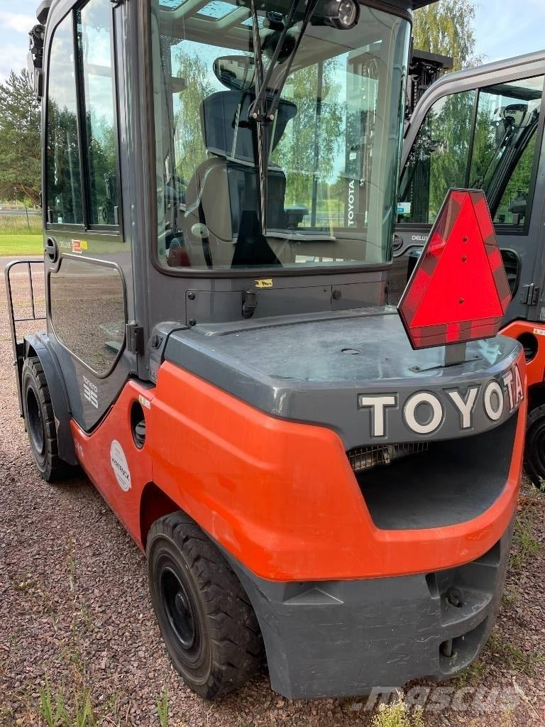 Toyota 52-8FDJF35 Dizelski viljuškari