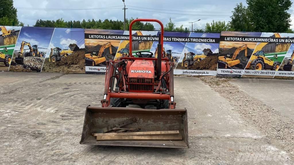 Kubota B 20 Traktori
