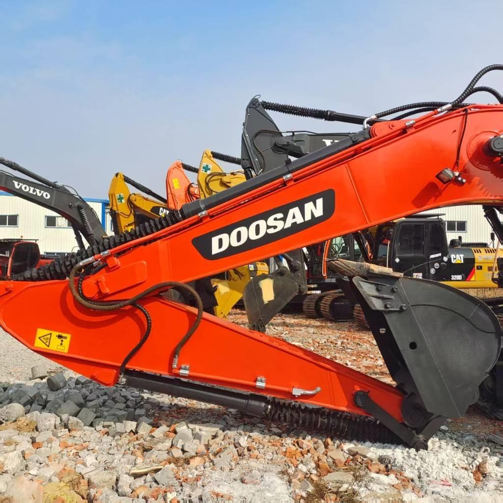 Doosan DX 225 LC Mini bageri < 7t