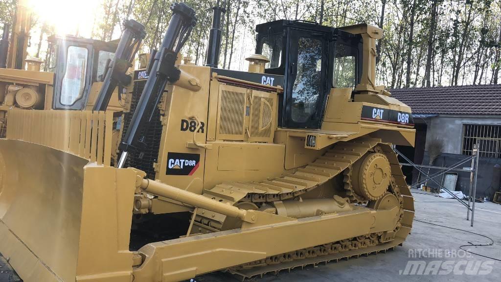 CAT D8R Buldožeri guseničari