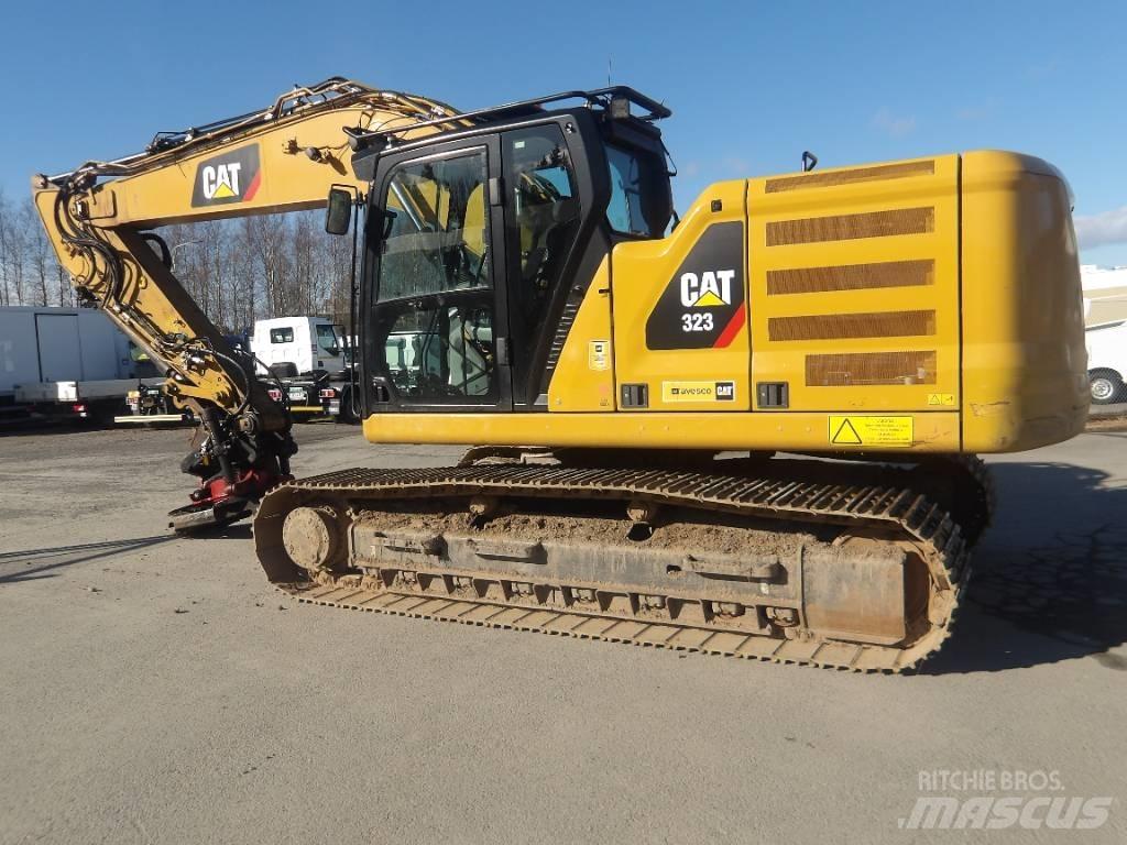 CAT 323 Bageri guseničari