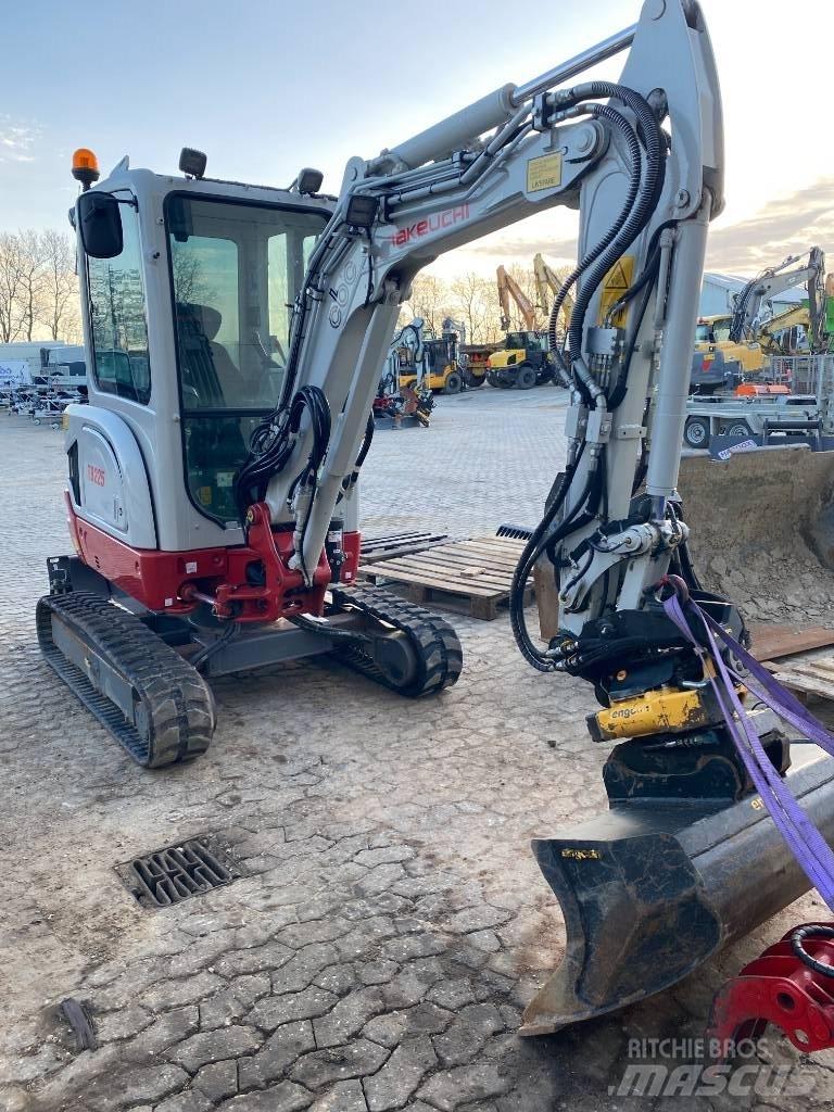 Takeuchi TB 225 Mini bageri < 7t