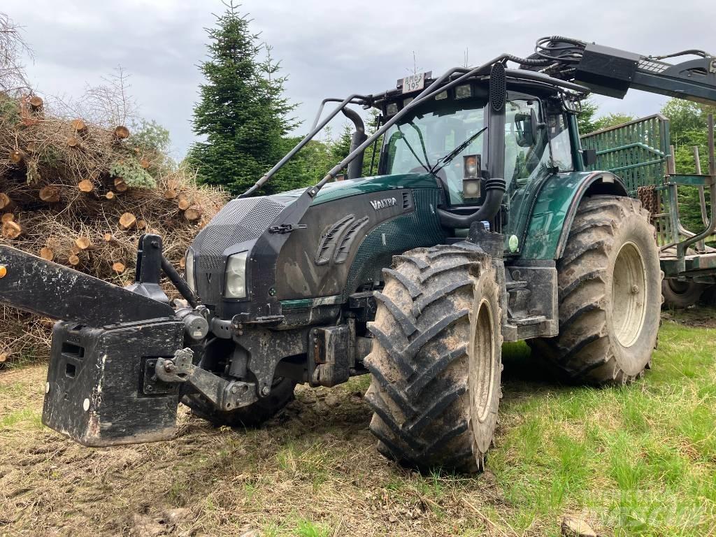 Valtra T 213 V Šumarski traktori