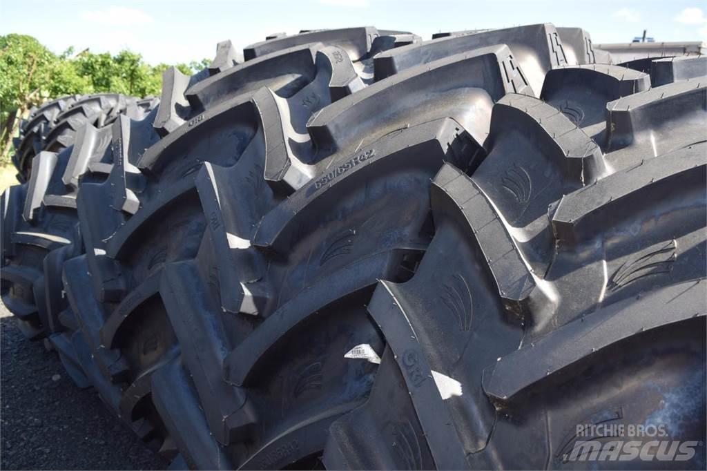  650/65R42 *GRI* Gume, točkovi i felne