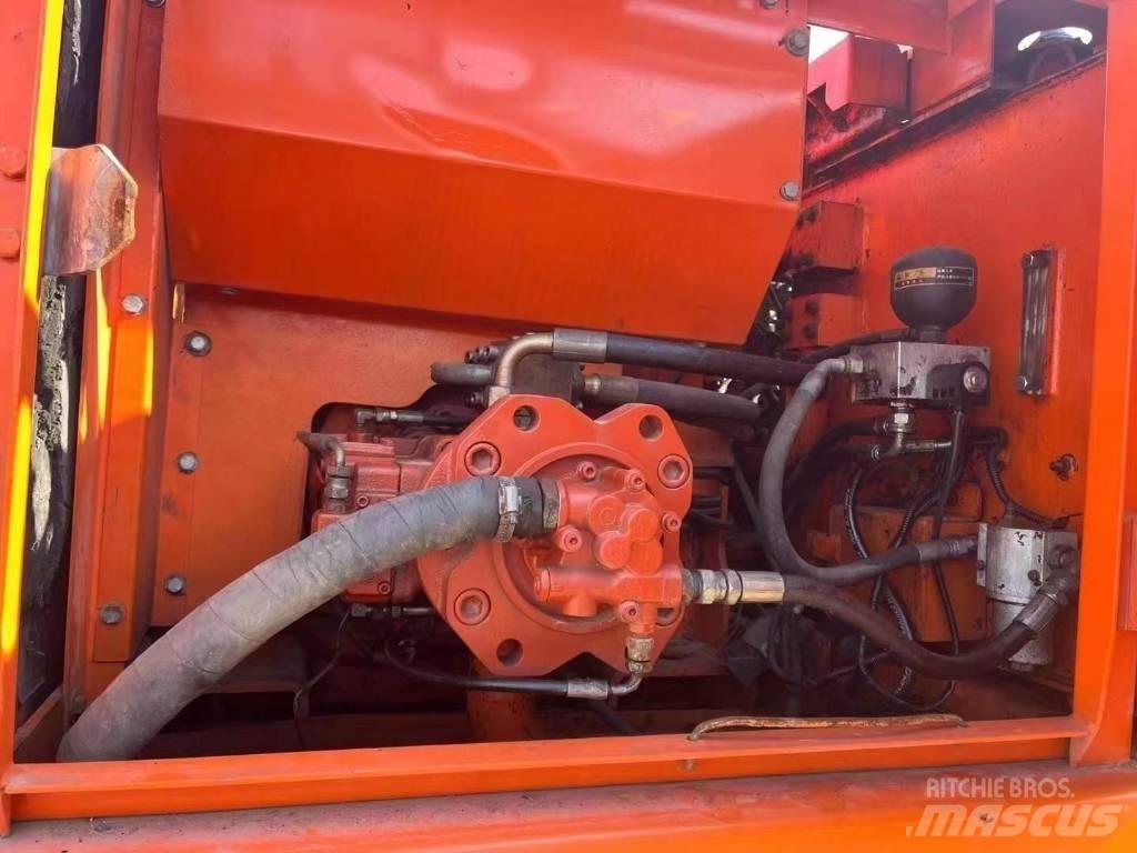 Doosan DH 150 LC-7 Bageri guseničari