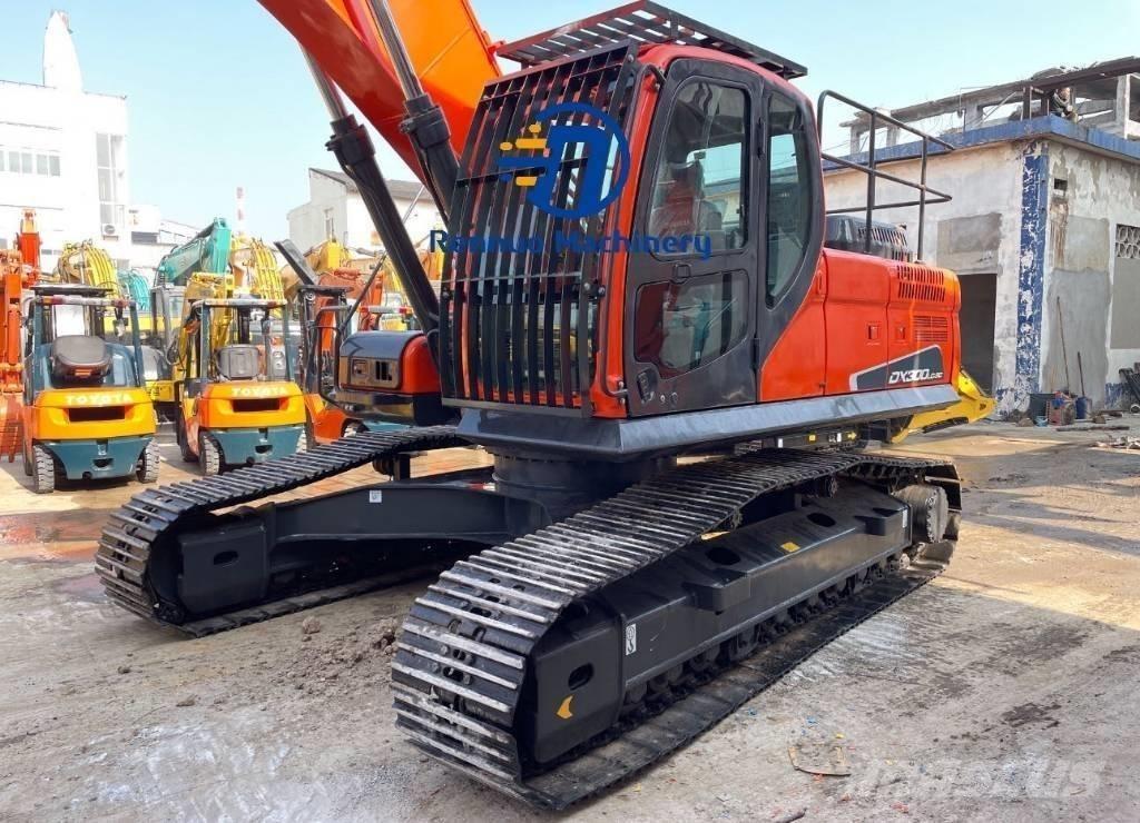 Doosan DX 300 Bageri guseničari