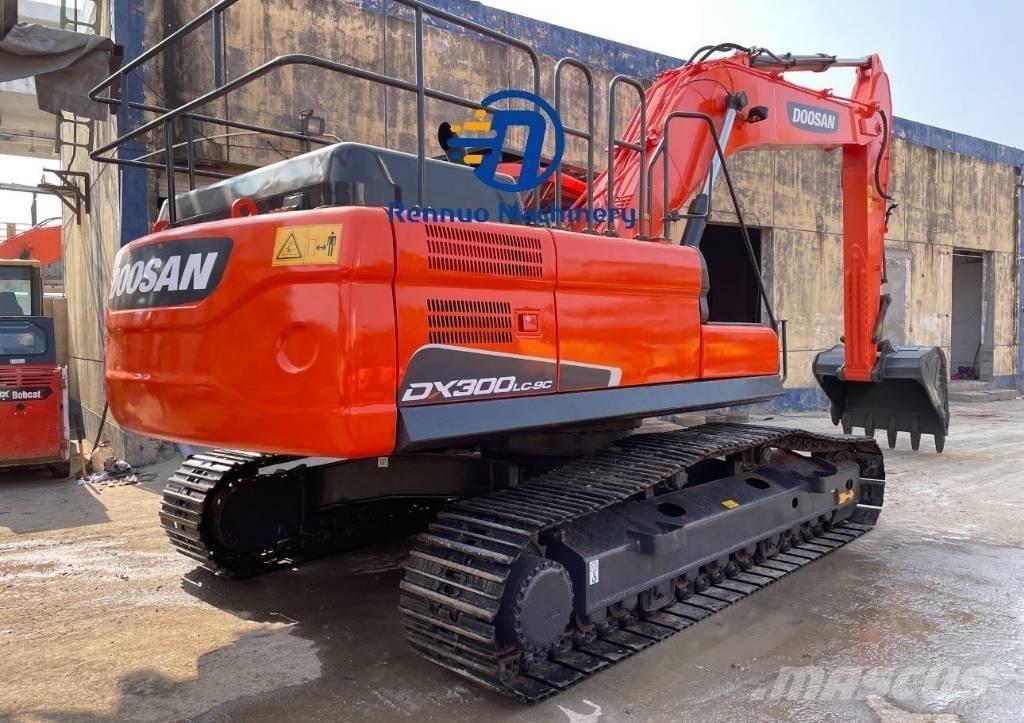 Doosan DX 300 Bageri guseničari