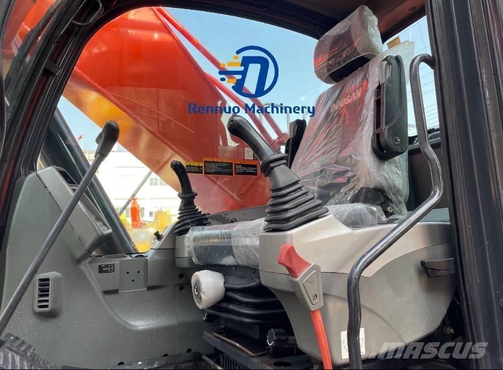 Doosan DX 300 Bageri guseničari