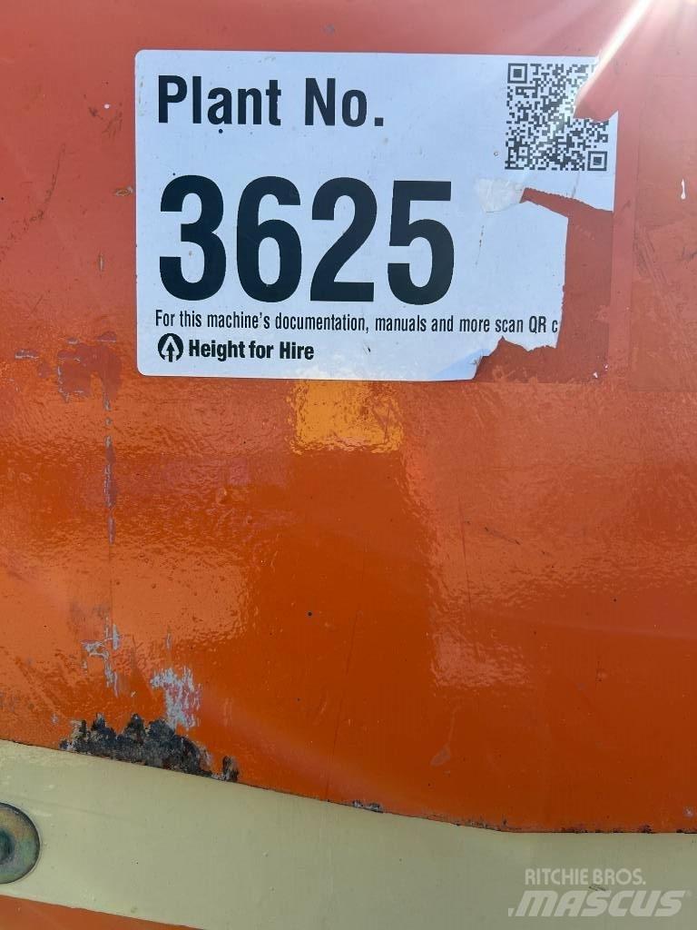 JLG 4069 Makazaste platforme