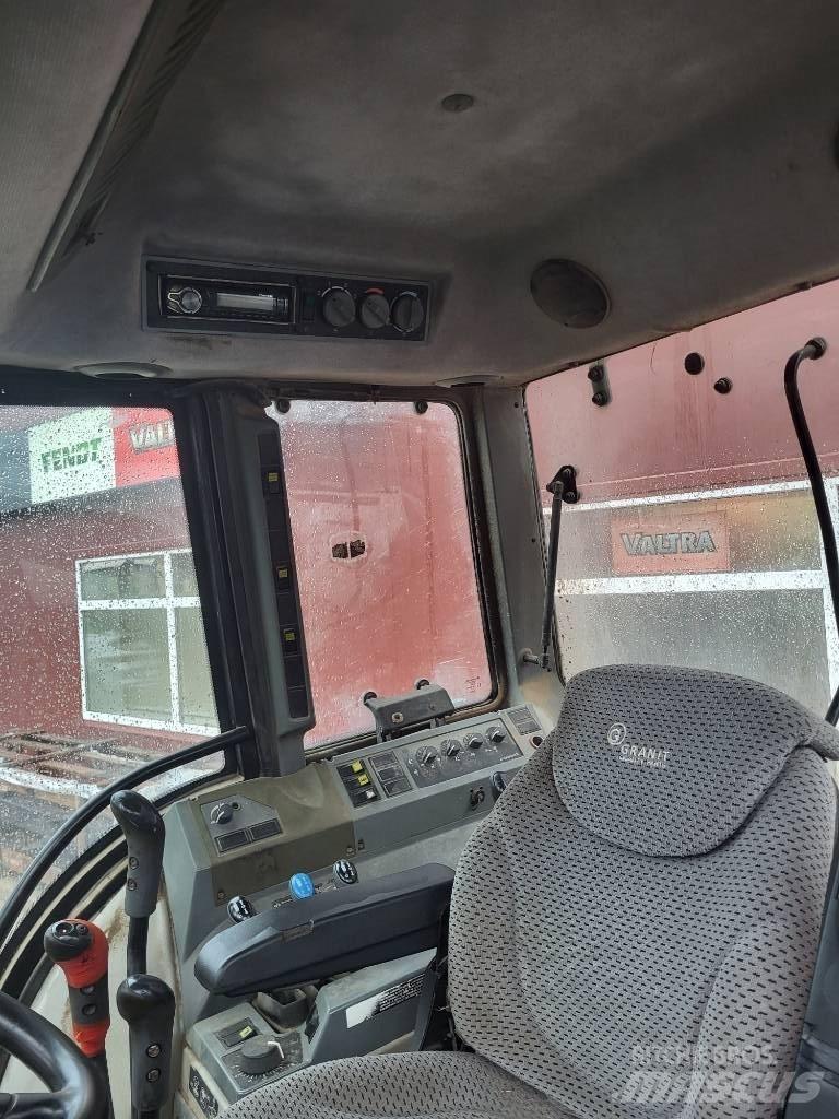 Valtra 8150 Traktori