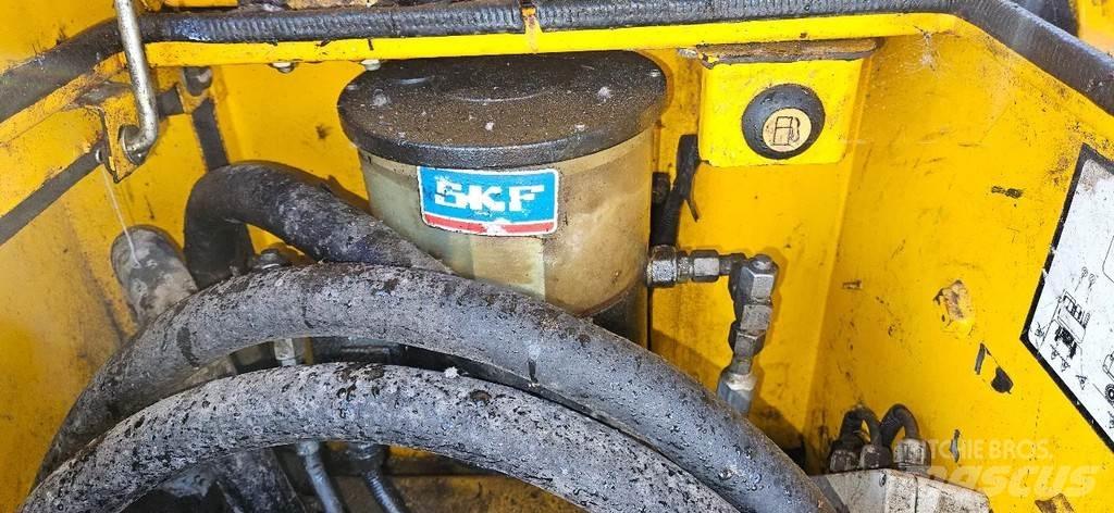 JCB JS145 W Bageri točkaši